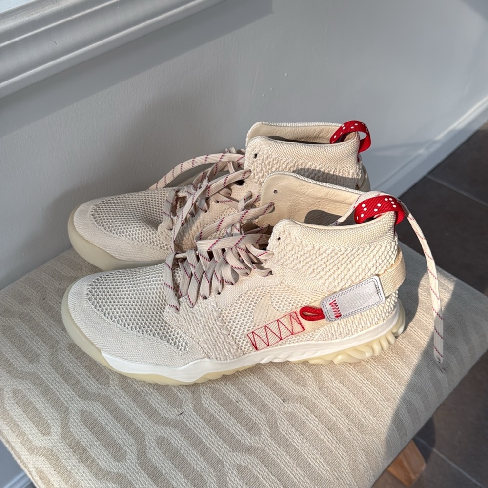 Jordan Apex React 'Light Cream'